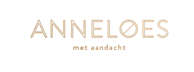 Anneloes met aandacht